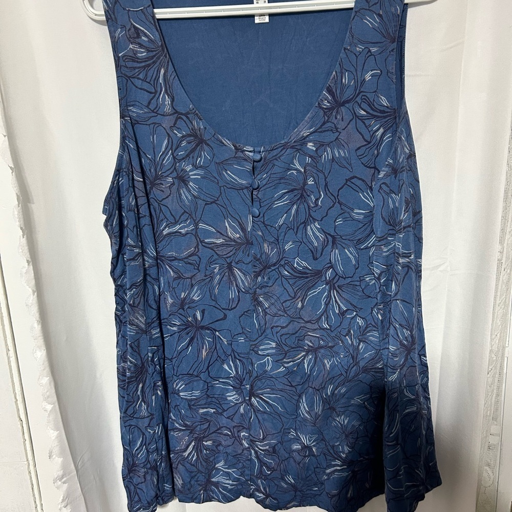 Addition Elle Blue Floral Tank Top 2x- nice and flowy- new or like new